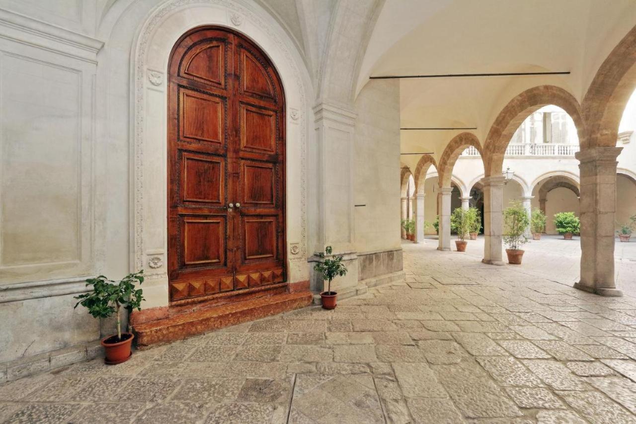 Palazzo Mazzarino Apartment Palermo Bagian luar foto