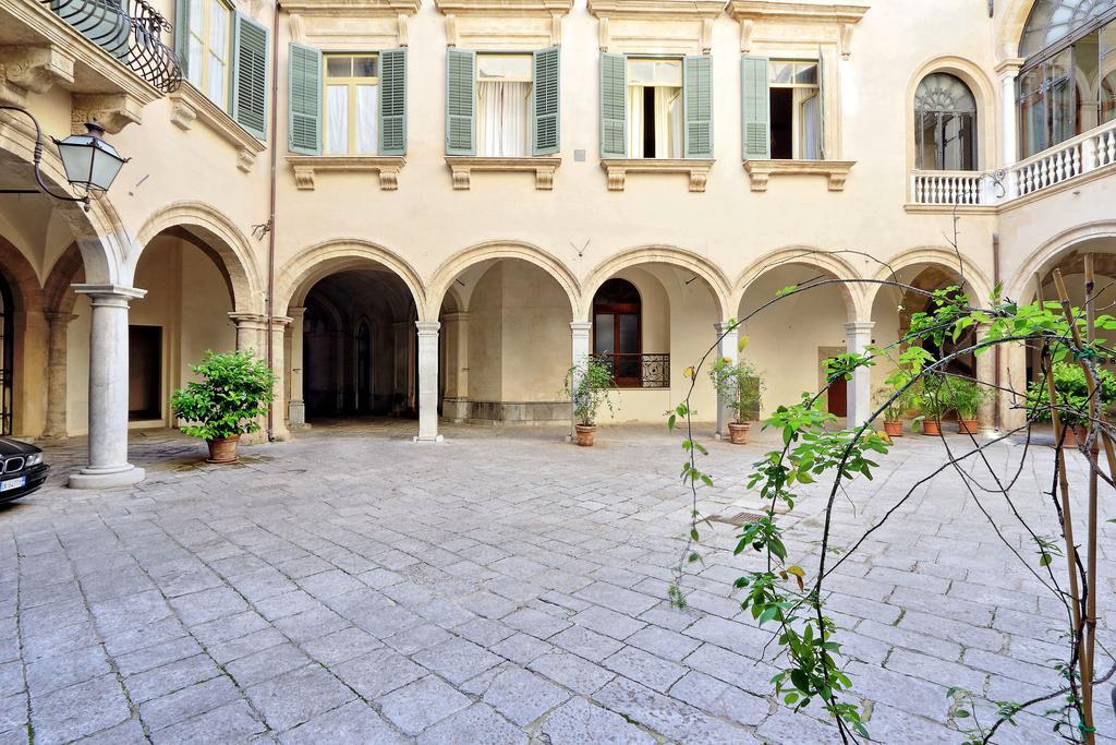 Palazzo Mazzarino Apartment Palermo Bagian luar foto