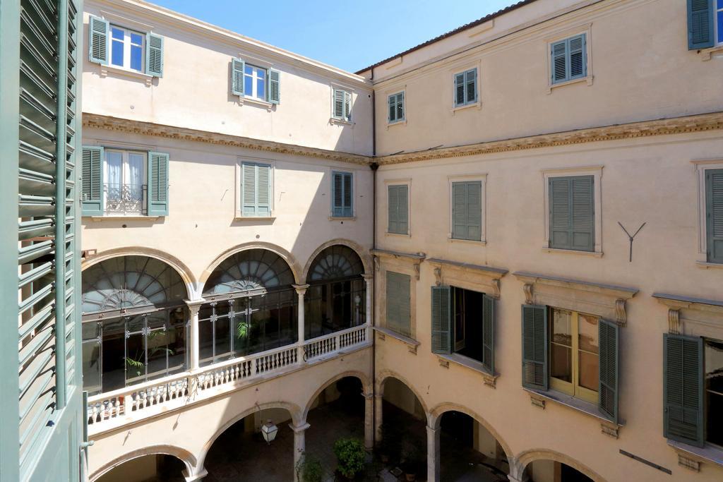 Palazzo Mazzarino Apartment Palermo Bagian luar foto
